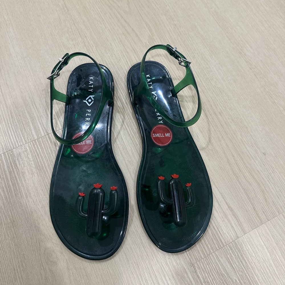 Katy Perry Green Jelly Cactus Sandals Size 10